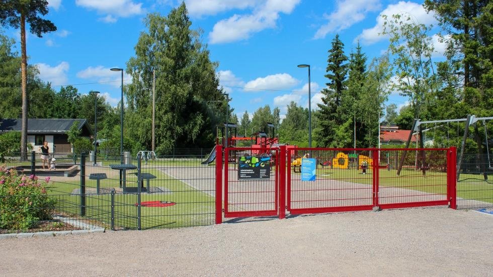 Leikkipaikka Punakivenpuisto