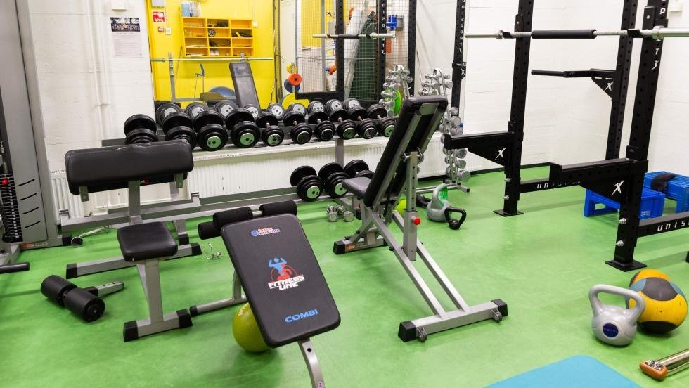 Martinlaakson nuorisotilan kuntosali